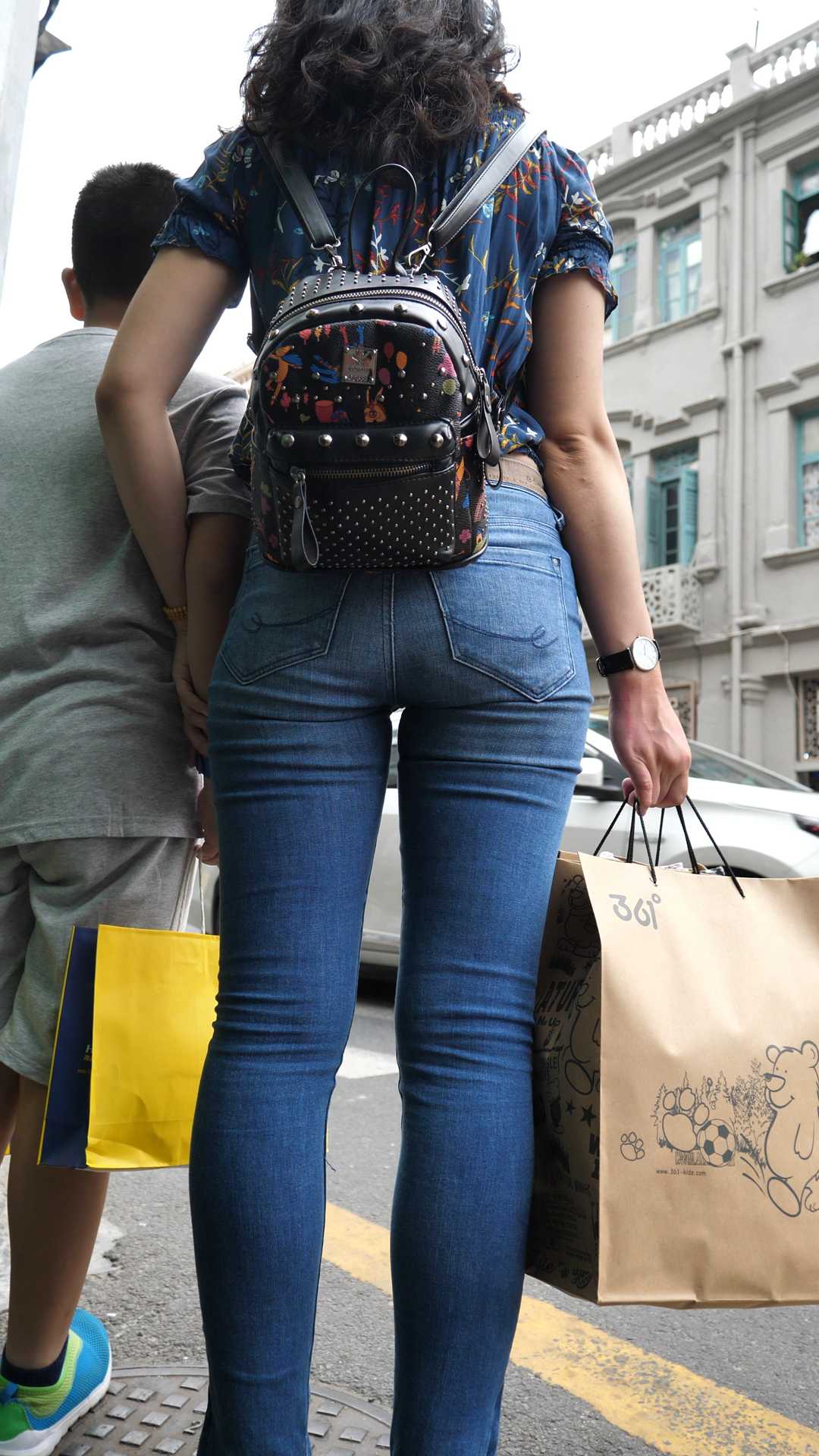 牛仔裤超紧肥臀金三角熟女