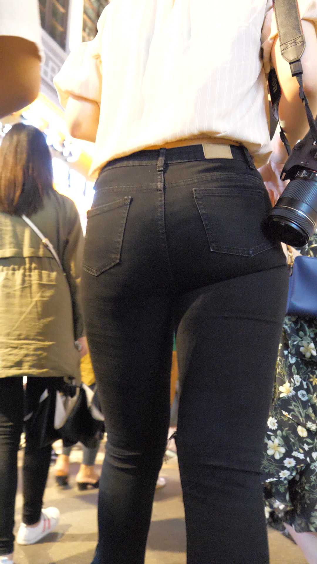 （图）重口味饱满黑牛圆臀大学妹