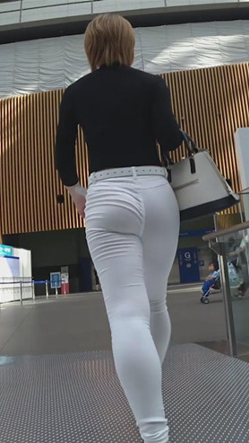 白色破洞紧身裤高跟OL[1.39G/MP4]