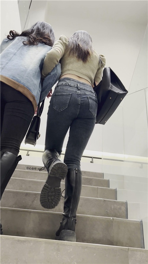 灰牛小姐姐[1.37G/MP4]