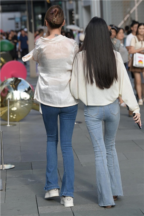 牛仔双骄(65P)[1.41G/JPG]