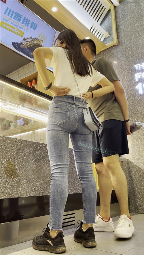 蓝牛女友[843M/MP4]