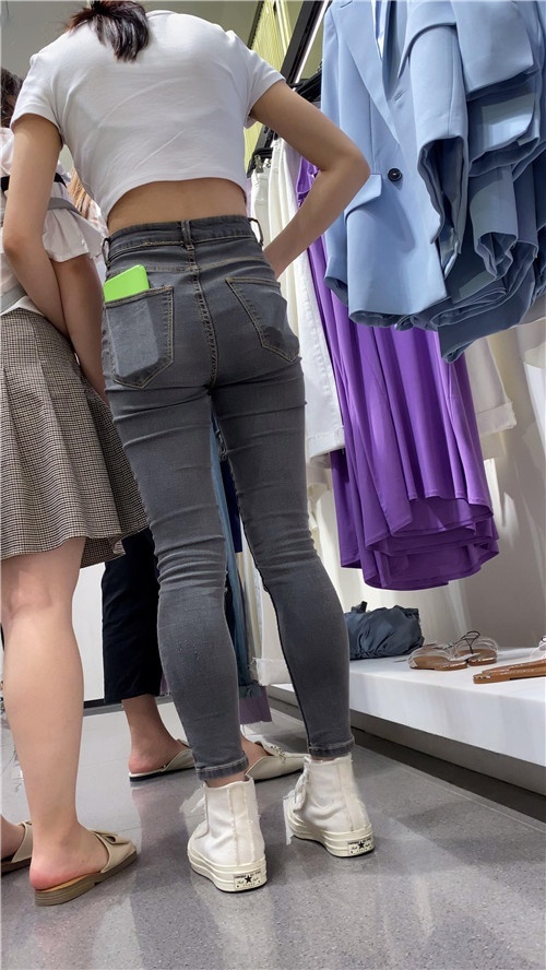 黑牛妹子[5.16G/MP4]