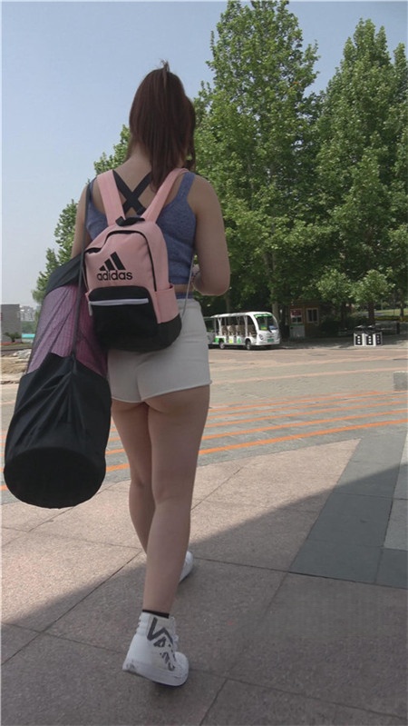 （视频）丰腴月牙小姐姐[14.1G/MP4]+（套图）丰腴月牙小姐姐(142P)[3.35GB/JPG]