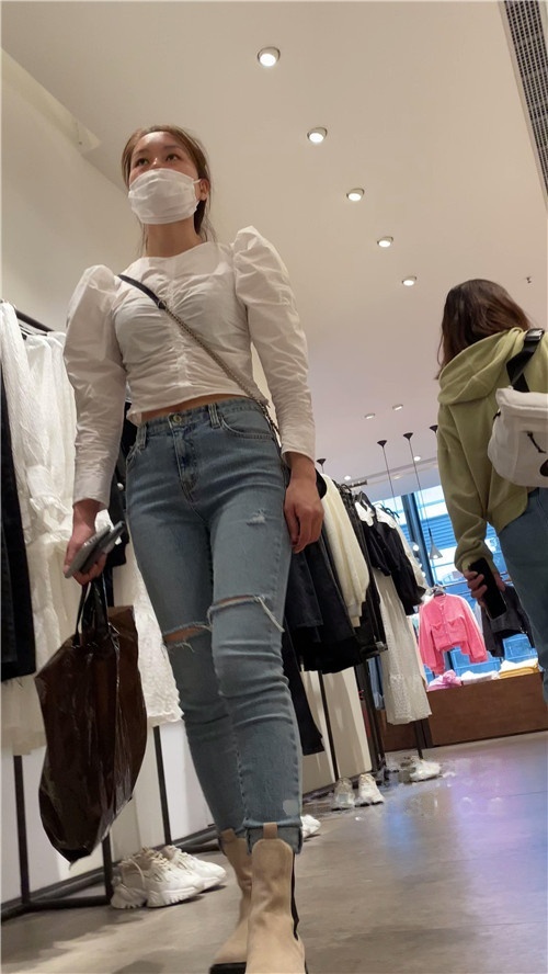 逛商场的紧牛小姐姐[443M/MP4]