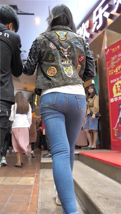 蓝牛小姐姐[2.3G/MP4]