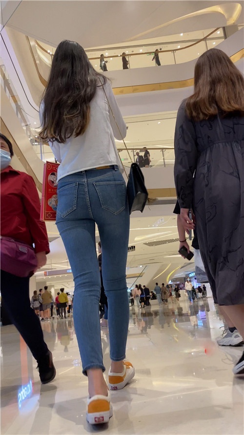 蓝牛紧身MM[3.66G/MP4]