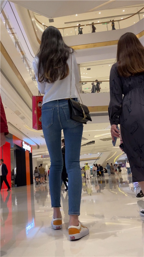 蓝牛紧身MM[3.66G/MP4]