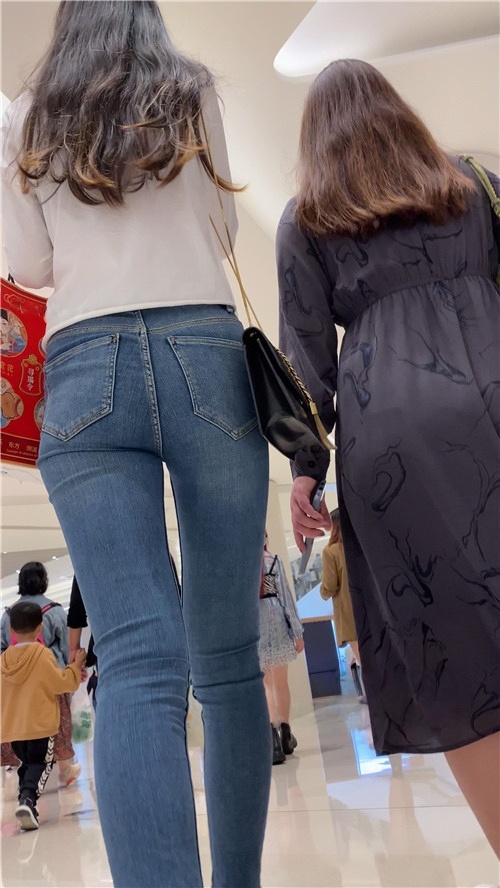 蓝牛紧身MM[3.66G/MP4]