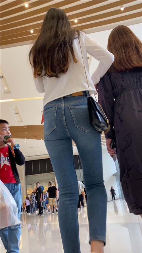 蓝牛紧身MM[3.66G/MP4]