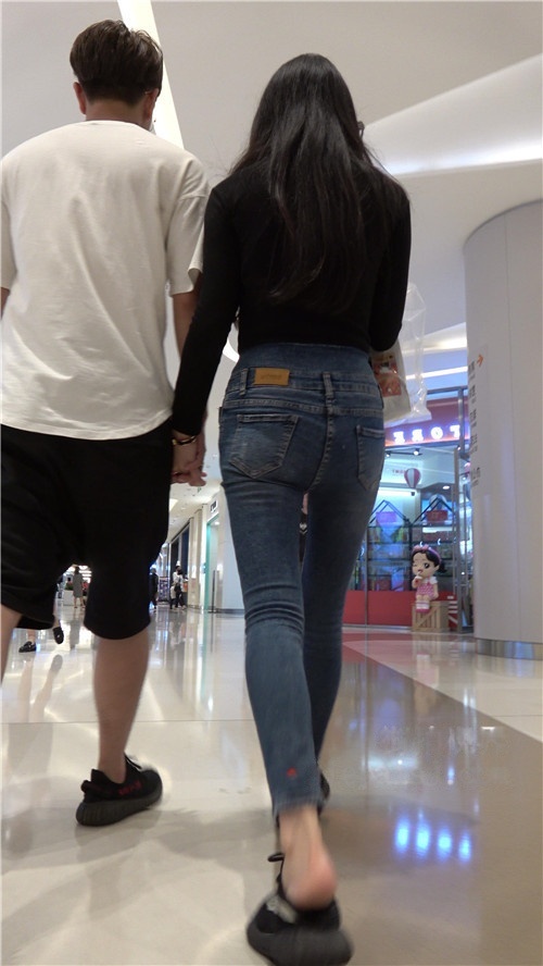 高腰蓝牛小姐姐[1.16G/MP4]