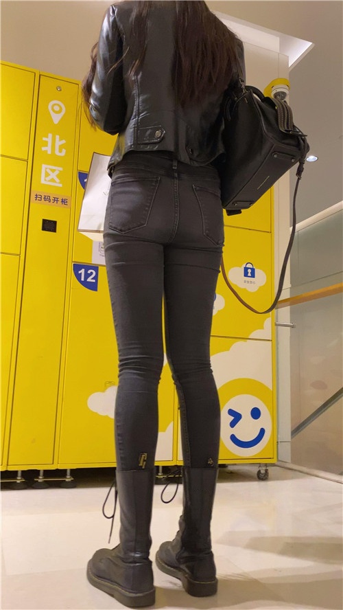 牛仔紧身裤长腿MM[2.08G/MP4]