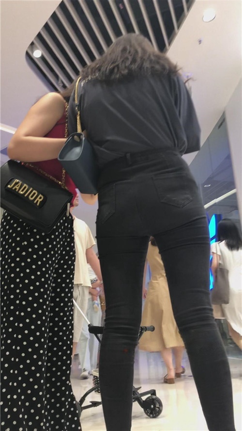 黑牛美女[1.24G/MP4]