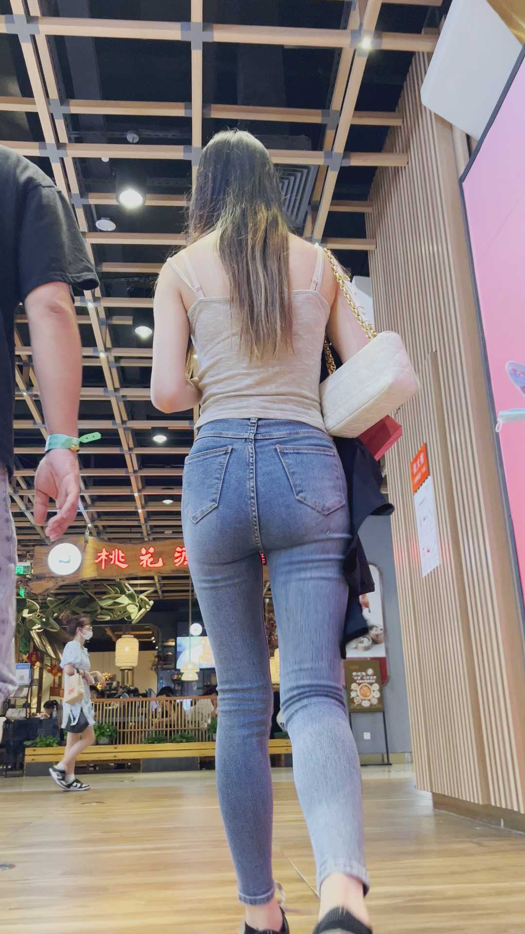 蛇腰苹果臀牛仔女神