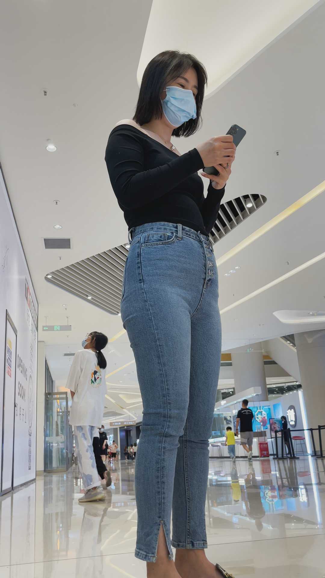 极品肥臀金三角熟女你行你来