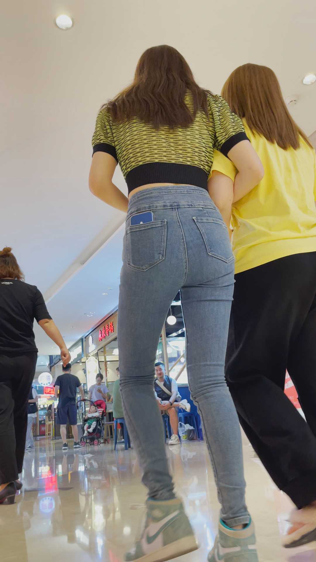 细腰苹果臀小姐姐战斗力强第一季