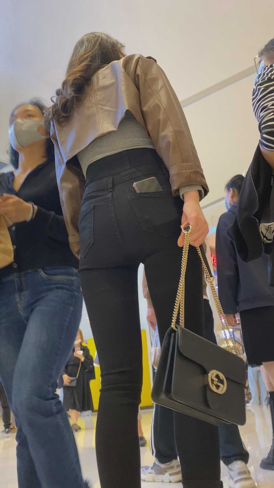 小翘臀和身材完美匹配金三角女神