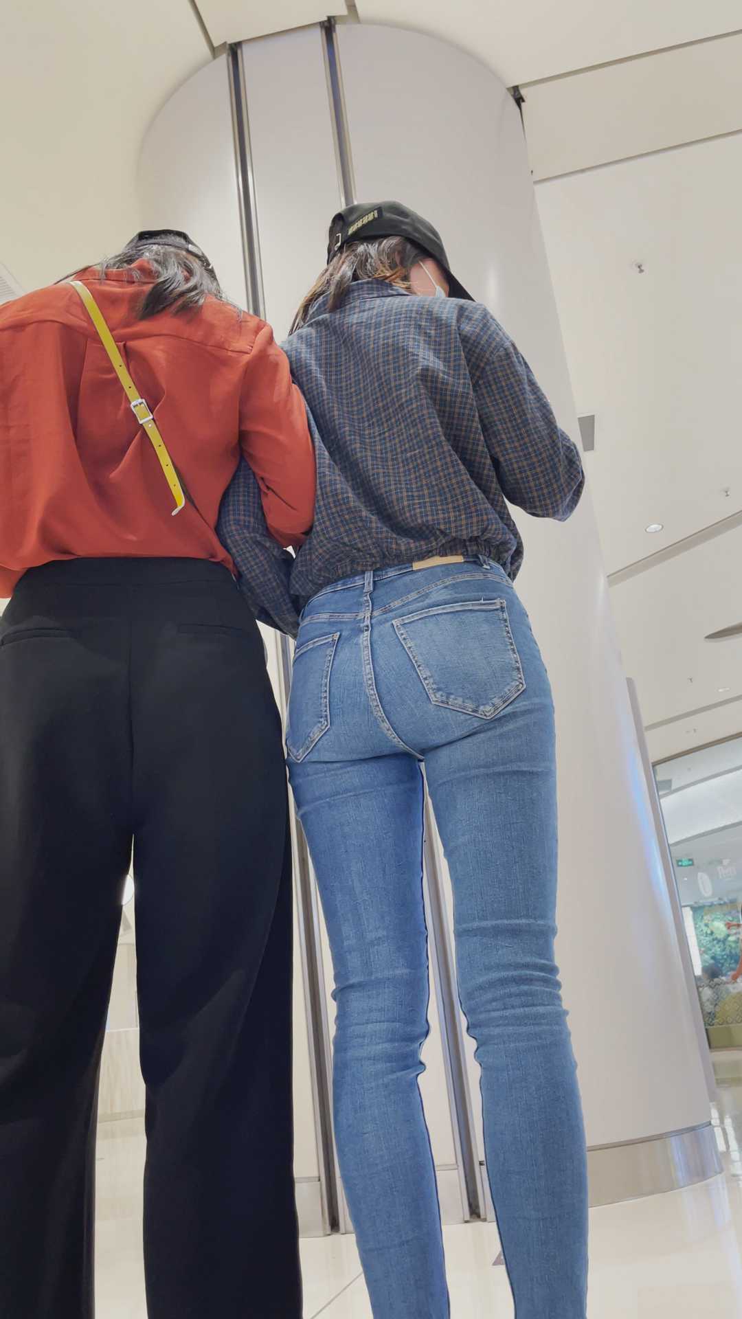 性感蓝牛苹果臀金三角小姐姐第二季