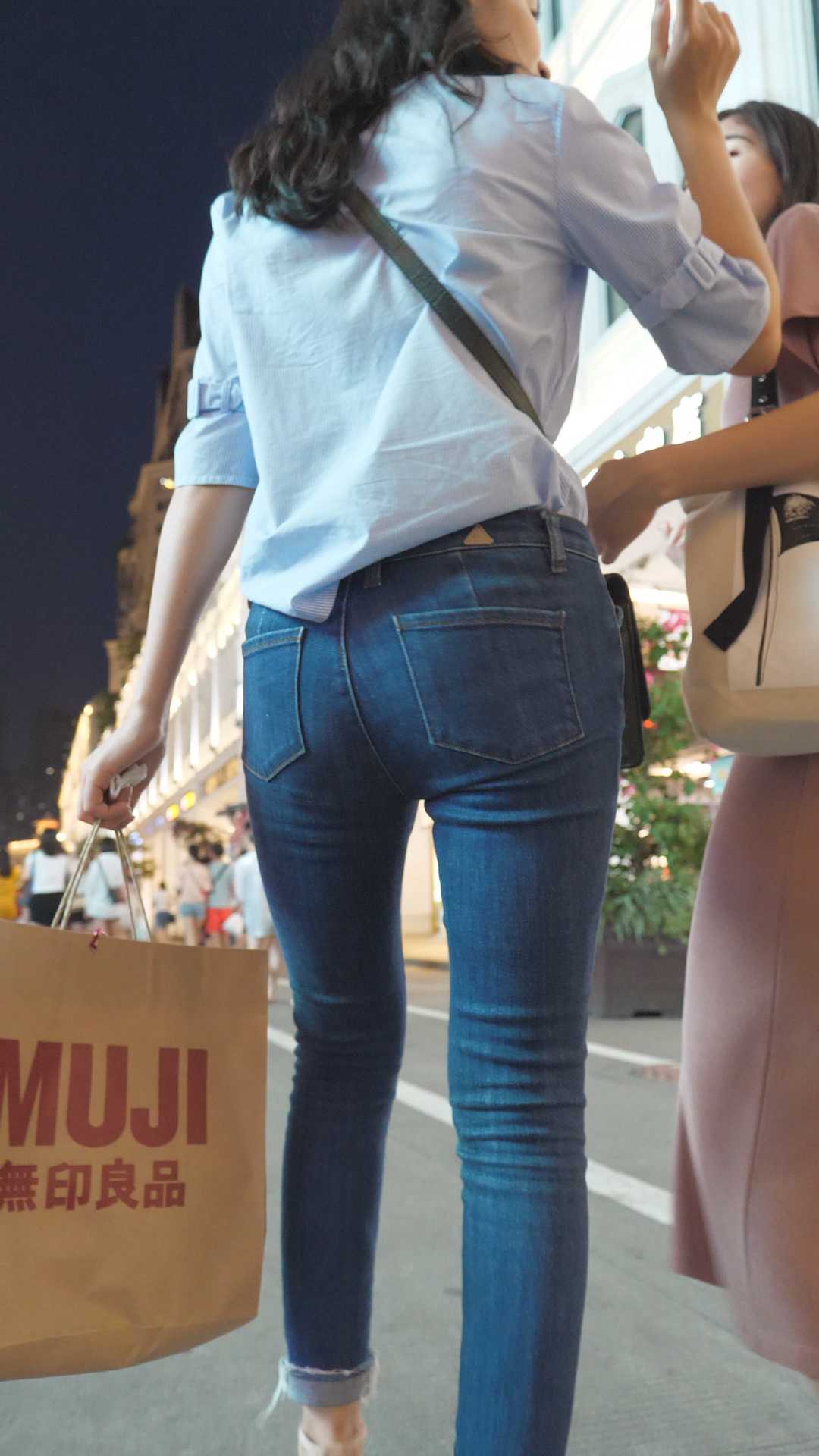 紧身蓝牛宽臀深沟战斗力强