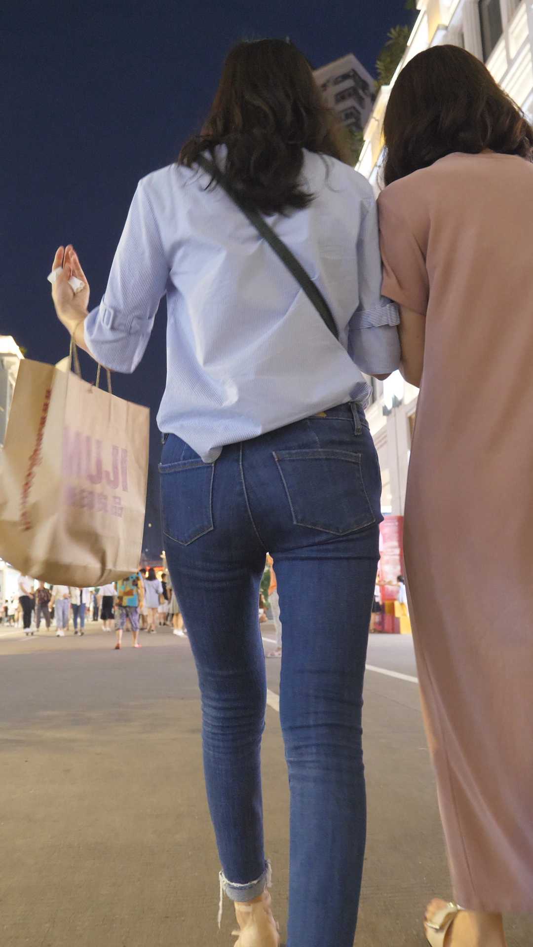 紧身蓝牛宽臀深沟战斗力强