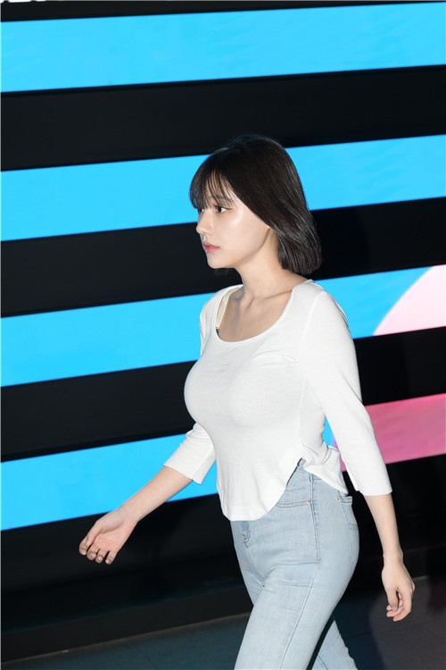 完美身材(75P)[1.69G/JPG]