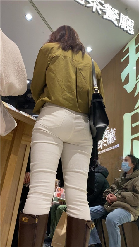 白裤美女[3.77G/MP4]