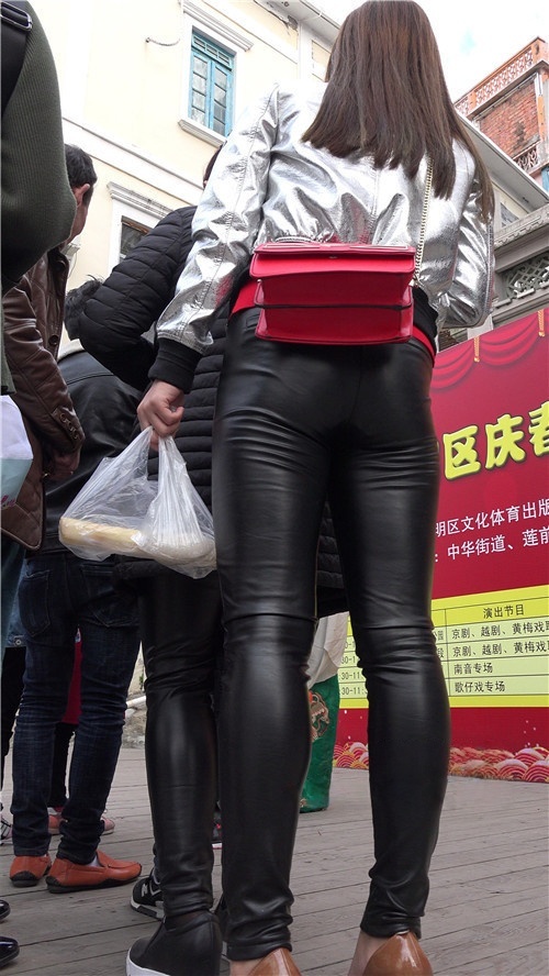 极品皮裤美妇[2.44G/MP4]