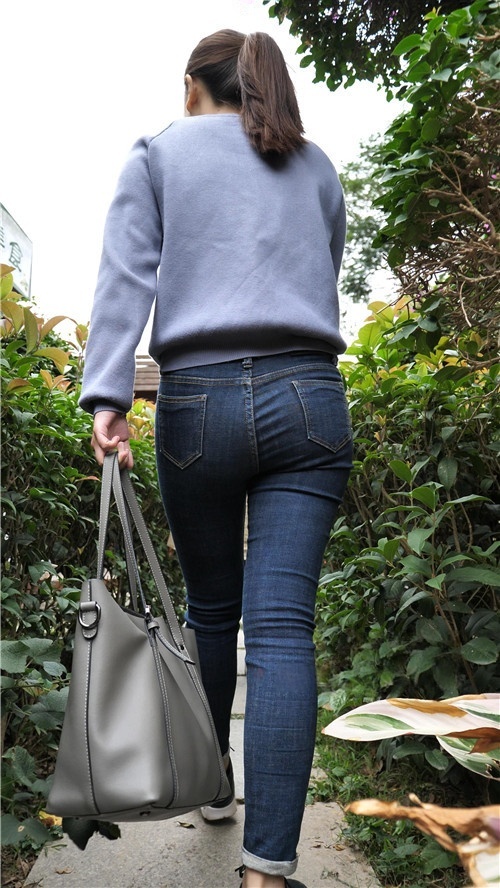 牛仔裤紧身裤[3.21G/MP4]