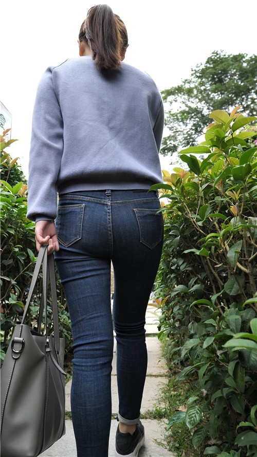 牛仔裤紧身裤[3.21G/MP4]