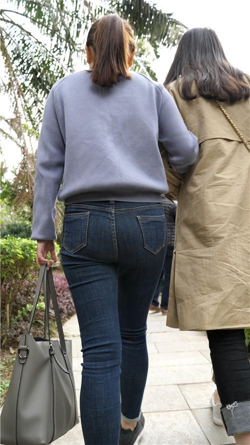 牛仔裤紧身裤[3.21G/MP4]