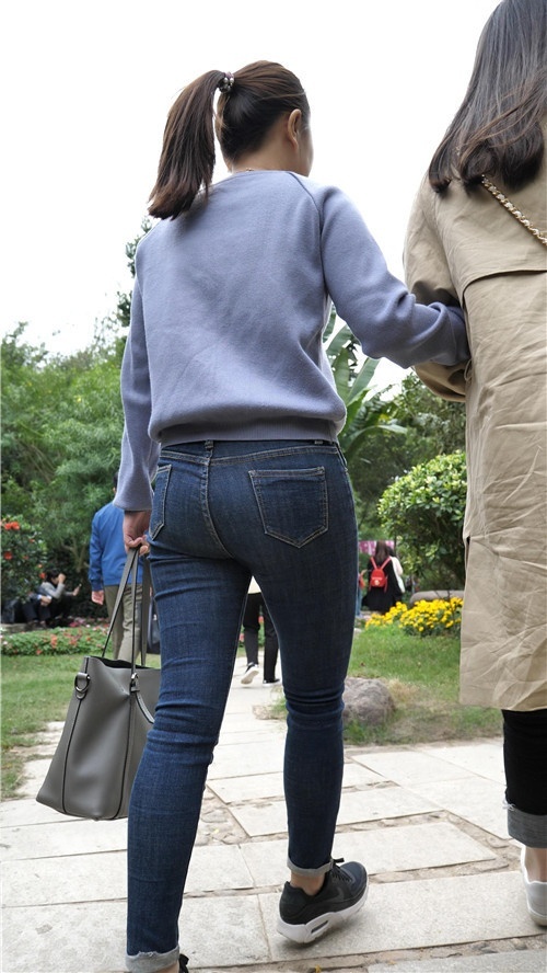 牛仔裤紧身裤[3.21G/MP4]