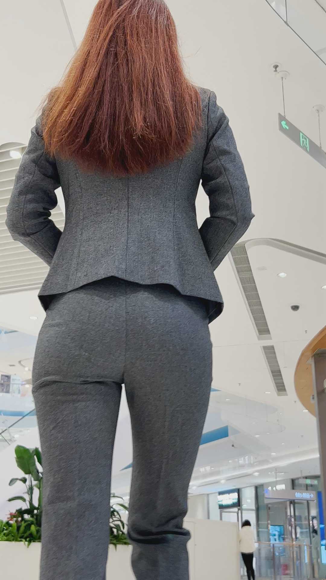 春节献礼小雨性感紧身西裤OL套装第一季