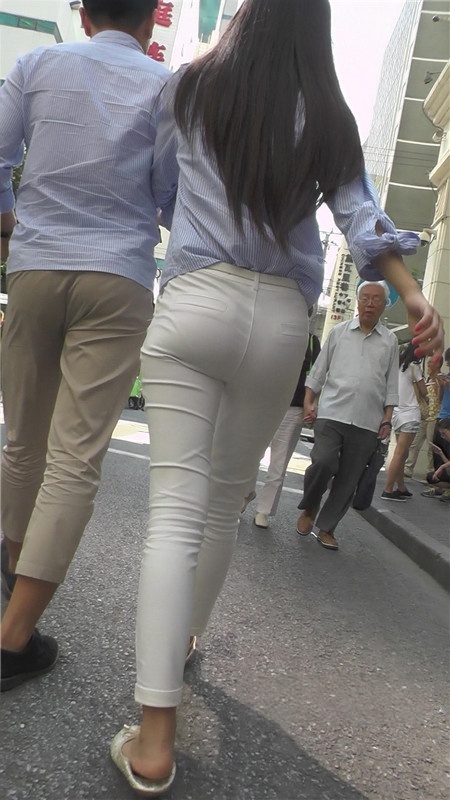 极品白裤圆润妹子[482M/MP4]