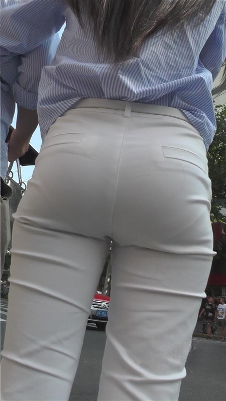 极品白裤圆润妹子[482M/MP4]