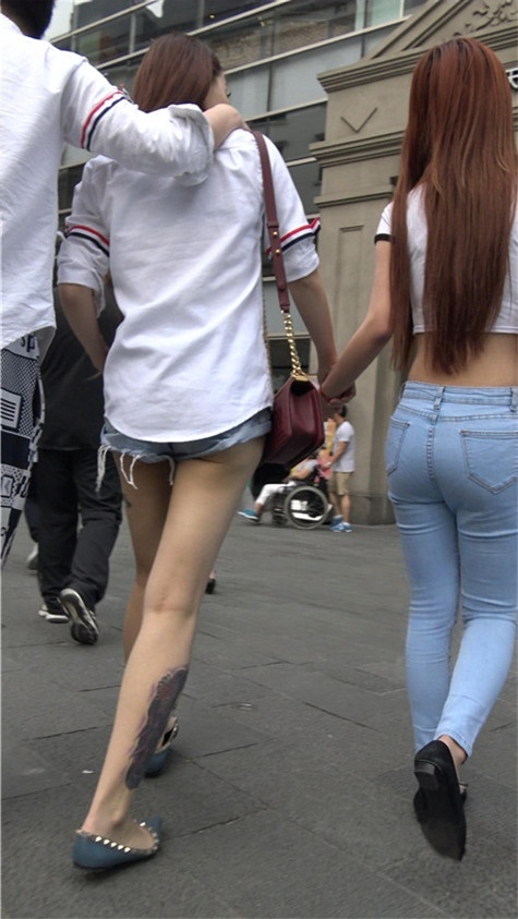 瘦瘦的牛仔女孩[2.06G/MP4]