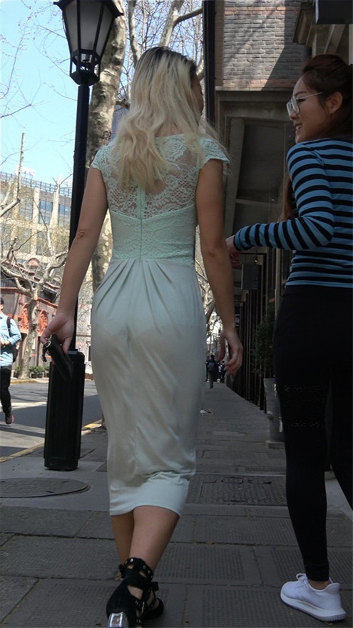 黑色紧身裤[2.64G/MP4]