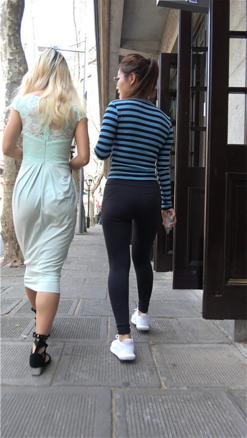 黑色紧身裤[2.64G/MP4]