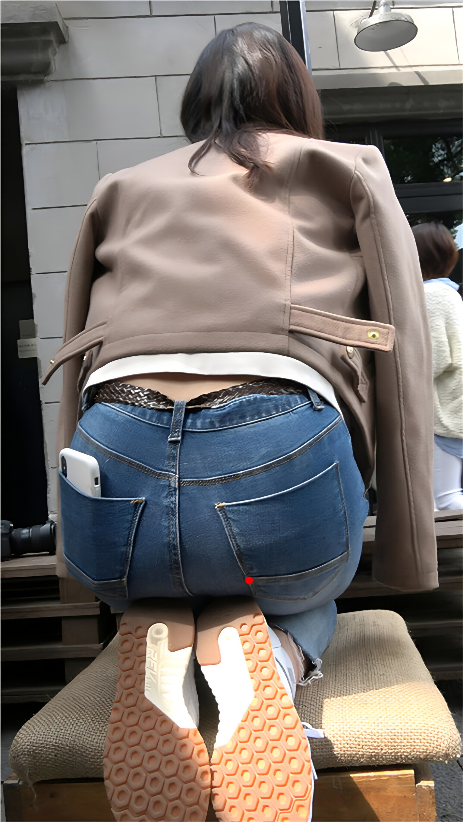 漂亮的牛仔裤小姐姐[2G/MP4]