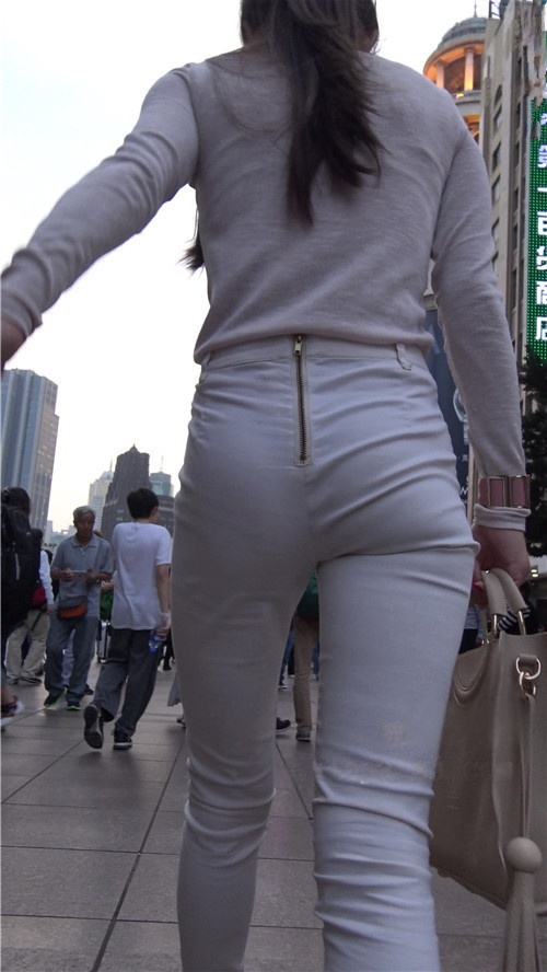 漂亮的白裤美女[1G/MP4]