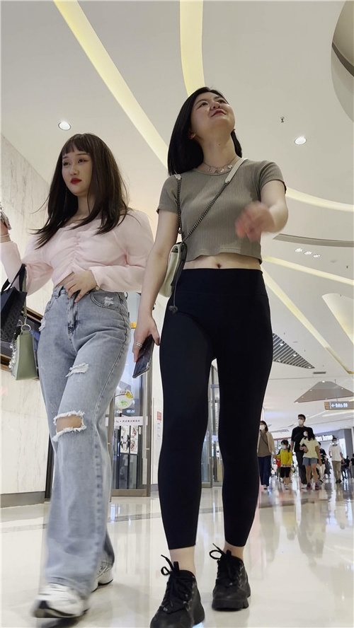 黑色紧身裤短发美女[5.14G/MP4]