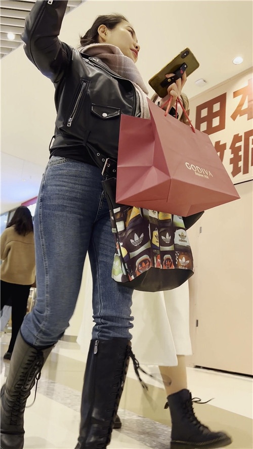 牛仔美女[4.06G/MP4]