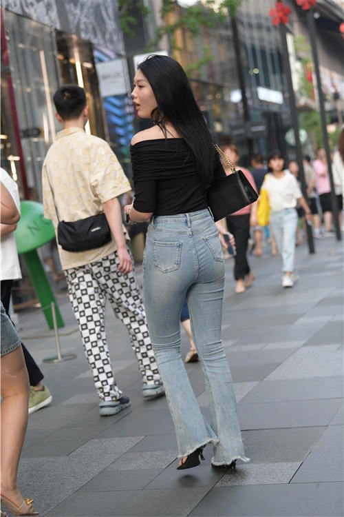 漂亮的紧牛小姐姐(148P)[3.26G/JPG]