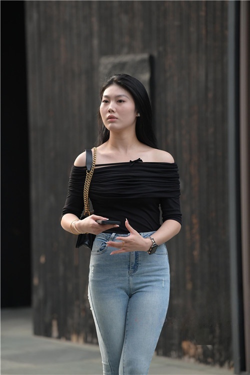 漂亮的紧牛小姐姐(148P)[3.26G/JPG]