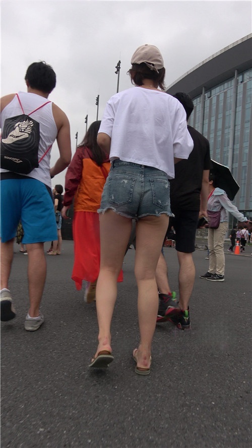 牛仔热裤月牙MM[796M/MP4]