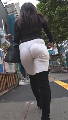 白色紧身裤翘屯美女[1.39G/MP4]