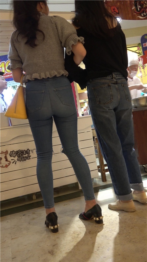 牛仔超紧裤美女[911M/MP4]