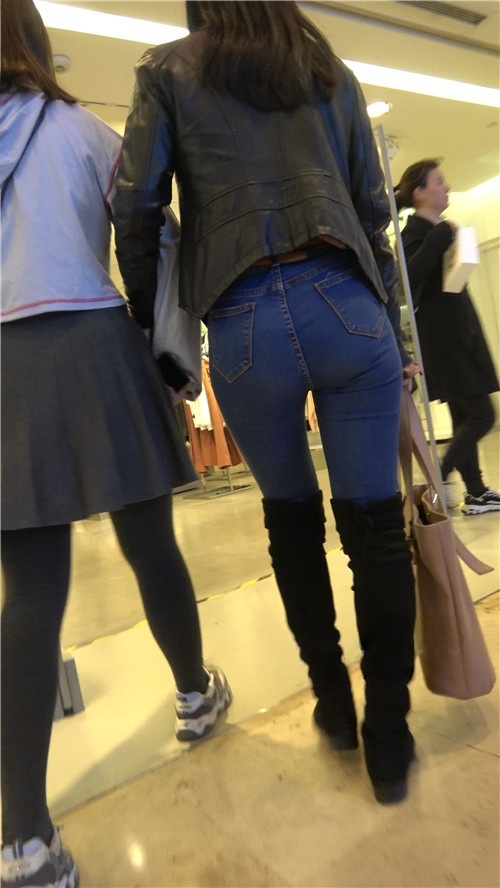 几组牛仔紧身裤MM[912M/MP4]