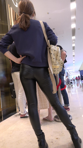 黑色皮裤MM[832M/MP4]