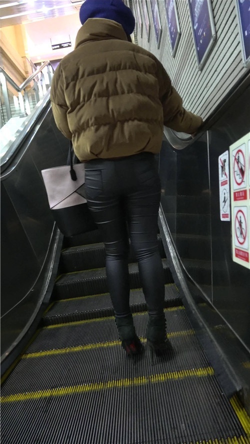 紧身皮裤MM[914M/MP4]