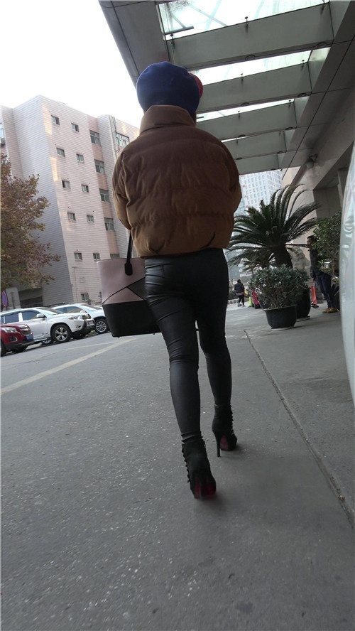 紧身皮裤MM[914M/MP4]